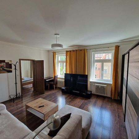Apartmán 63m2 s balkonem v lázeňském centru Karlovy Vary Exterior foto