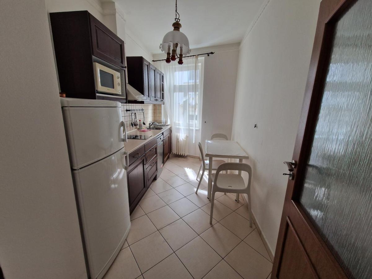 Apartmán 63m2 s balkonem v lázeňském centru Karlovy Vary Exterior foto